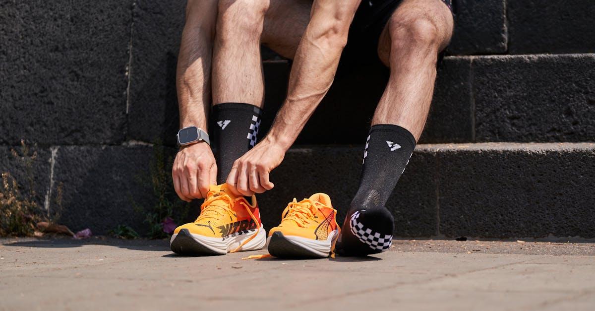 Biegnij pewniej i lżej: wybierz buty, które udźwigną Twoją moc