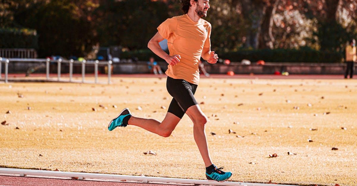 Męski comeback: od zera do 5 km — biegowy plan powrotu do formy