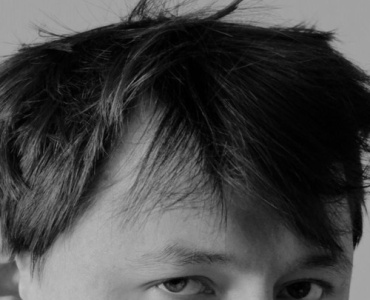 Zakola z klasą: 12 fryzur, które dodają charakteru i pewności siebie