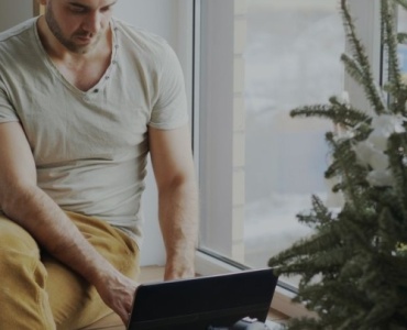 Zrób miejsce na sukces: sprytne gadżety, które zamienią małe M w efektywny home office