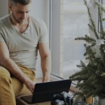 Zrób miejsce na sukces: sprytne gadżety, które zamienią małe M w efektywny home office