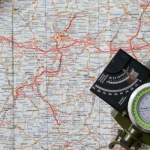 Nie zgubisz się już nigdy: od mapy i kompasu po GPS - nawigacja w terenie dla początkujących